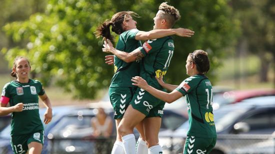 Canberra stun Glory to book finals date
